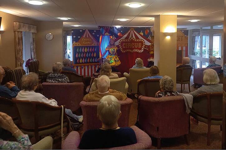 Featured image for “It’s behind you! Funtime Theatre pantomime at St George’s Court”