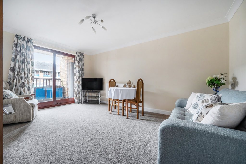 Emmbrook Court, Reading