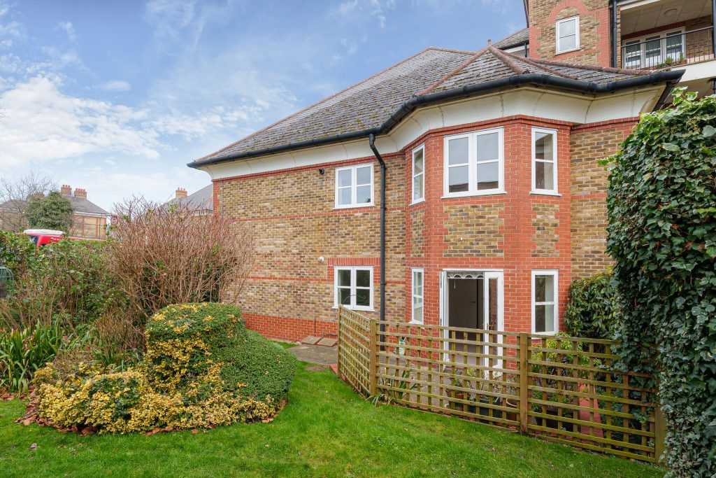 Newsholme Drive, Enfield