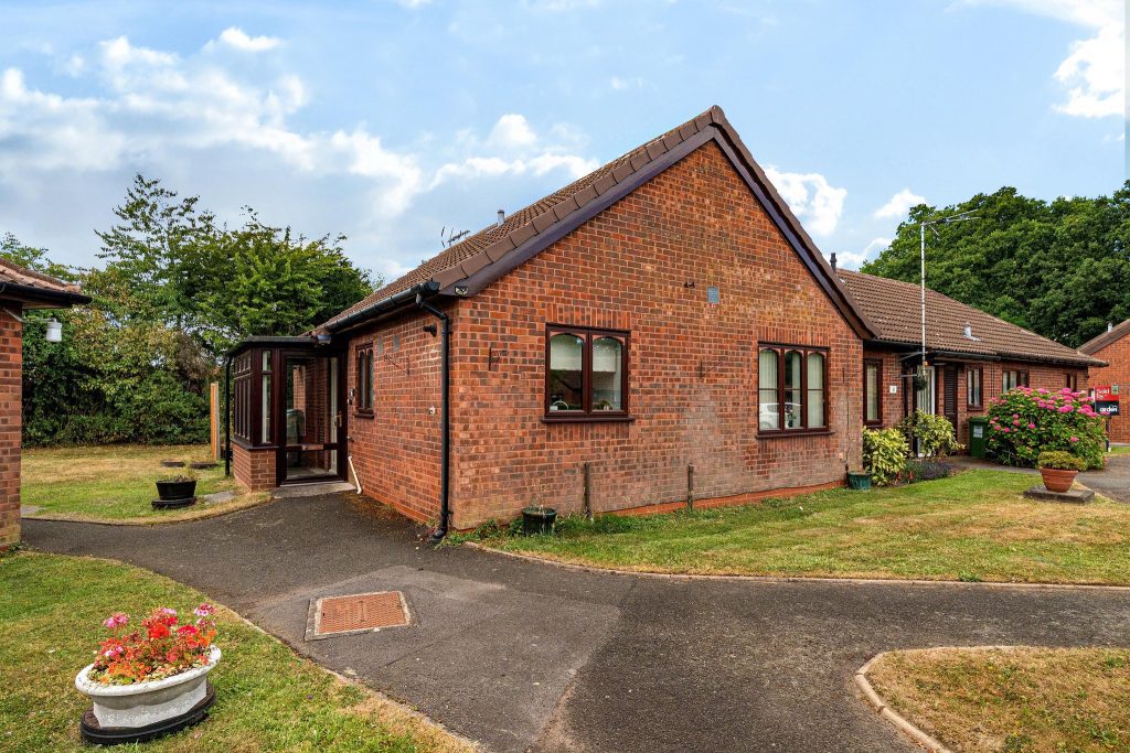 Plymouth Close, Redditch